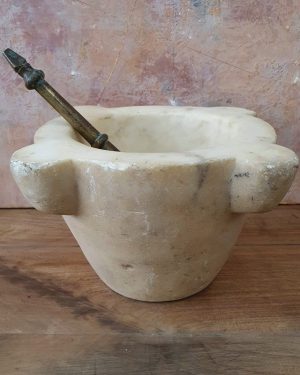 Mortero de mármol beige