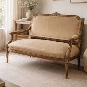 Canapé francés antiguo de madera tallada