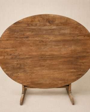 Mesa vendimia ovalada